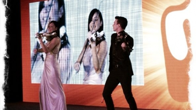 FUSE Electric Violinists launch MicroMax In Russia